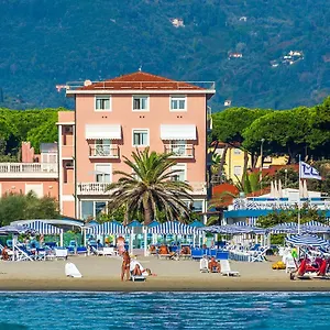 Happy 3*, Marina di Pietrasanta Italien