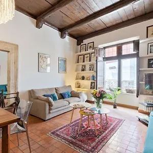 rome-as-you-feel-cancelli-apartment.it-romehotels.com/